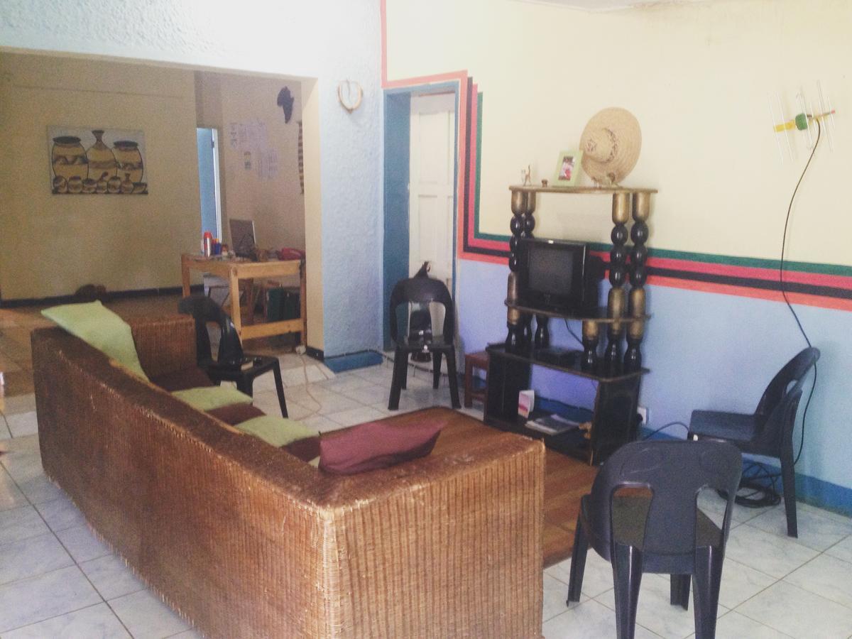Hostel Kumunzi Backpackers Lusaka Exteriér fotografie